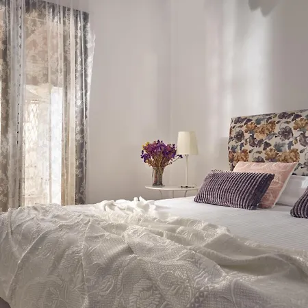 Willa Palm Luxury Mouzákion